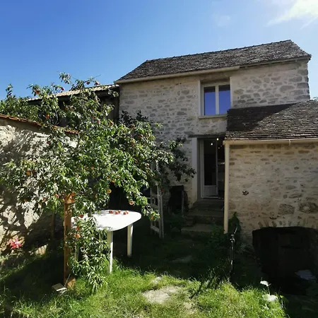 Maison Cosy A Beynes Feriehus *